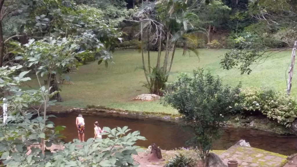 VENDO HERMOSA QUINTA EN PARAGUARI ZONA DEL MBATOVI DE 8 HAS — foto 3