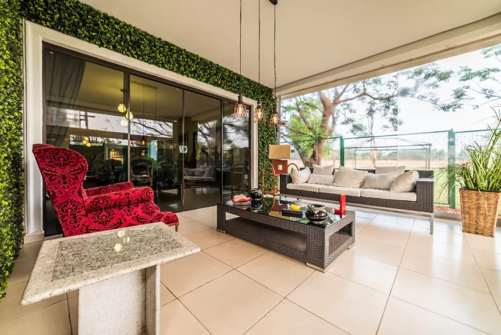 VENDO AMPLIA Y HERMOSA CASA EN BARRIO CERRADO MONTE SOL, ZONA AEROPUERTO!!! — foto 2