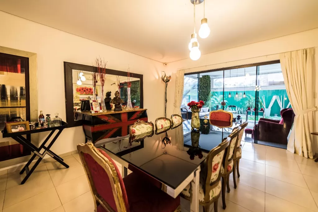 VENDO AMPLIA Y HERMOSA CASA EN BARRIO CERRADO MONTE SOL, ZONA AEROPUERTO!!! — foto 3