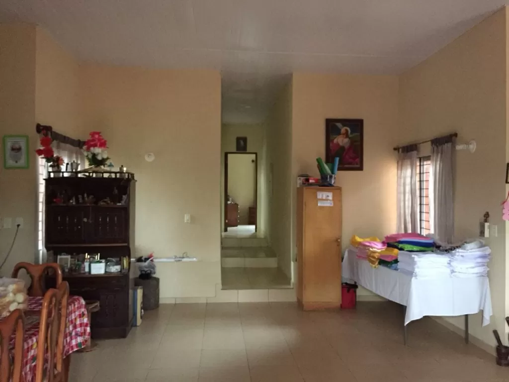 VENDO EN EL CENTRO MISMO DE NUEVA COLOMBIA UNA CASA. — foto 3