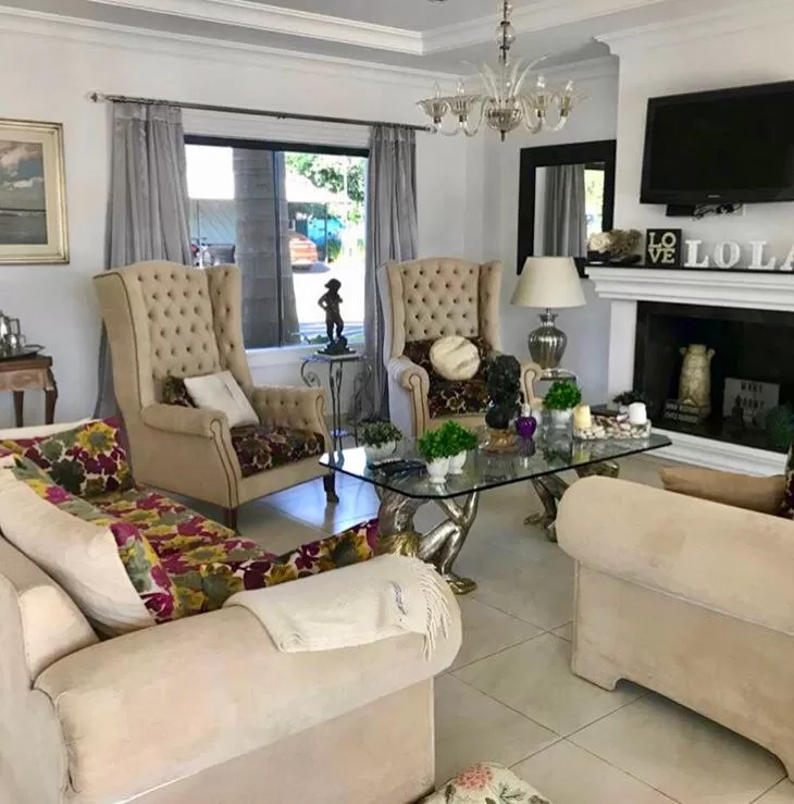 VENDO RESIDENCIA EN BARRIO CERRADO DE LUQUE — foto 3