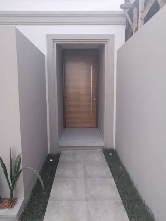 CASA PAREADA CON UBICACIÓN DE FACIL ACCESO A TODOS LOS BARRIOS DE ASUNCIÓN — foto 2