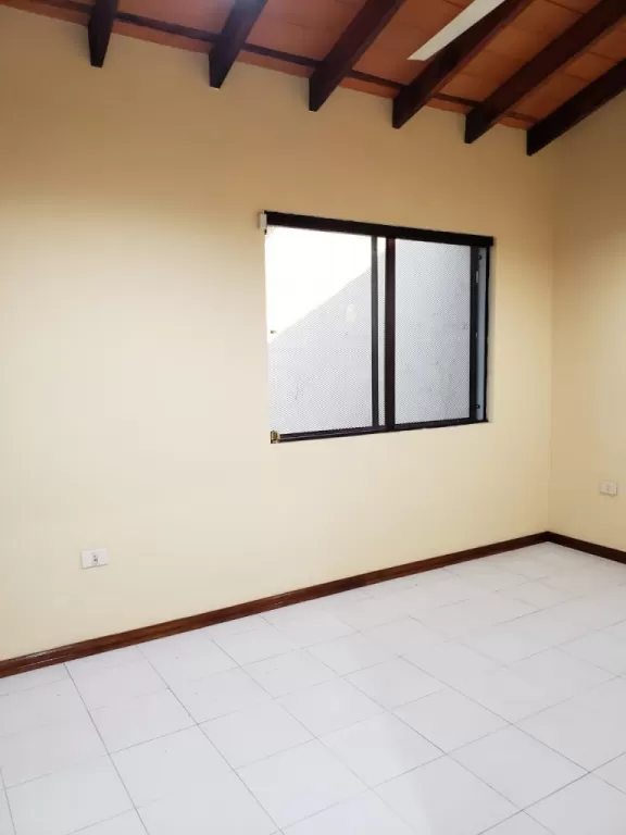 Duplex en venta zona Ycua Sati — foto 2