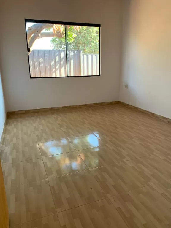 Alquila hermosa casa a estrenar en Itaugua — foto 2