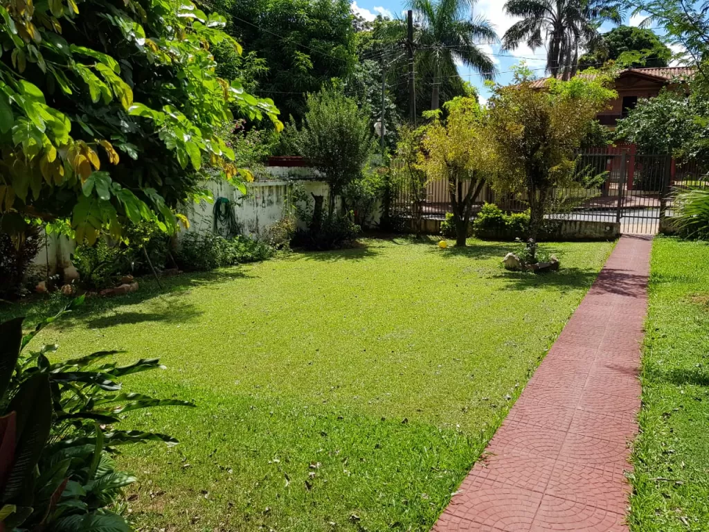 Vendo Hermosa Residencia en Lambaré — foto 2