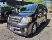 TOYOTA NOAH AÑO 2005 MOTOR 2.0 RECIEN IMPORT. TR. AUGUSTO CENTURION - 0972120735