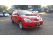 VENDO HERMOSO TOYOTA RUNX COLOR ROJO AÑO 2006 - REC. IMPORTADO