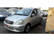 EN VENTA TOYOTA VITZ CLAVIA AÑO 2000 - REC. IMPORTADO CON GARANTIA ESCRITA DE 1 AÑO