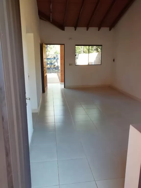 Vendo casa en Capiata km 24... A estrenar — foto 2