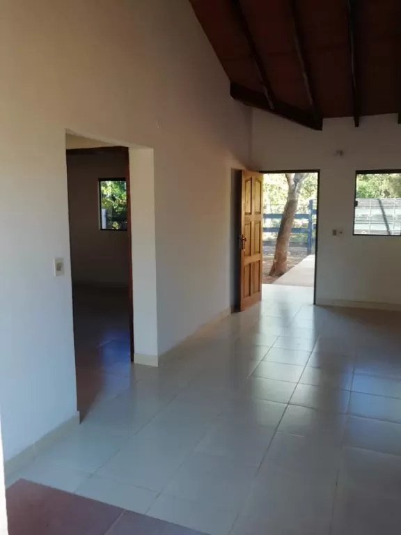 Remato casa en Capiata a 50 mts del asfalto... Ruta 2 km 24 — foto 3