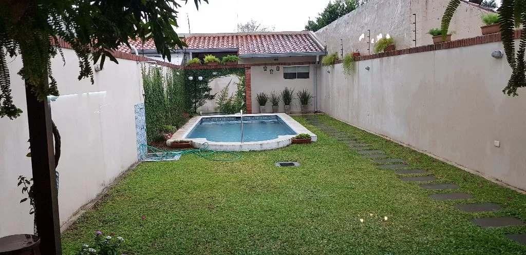 Vendo Duplex tipo Casa con Imenso Patio — foto 3