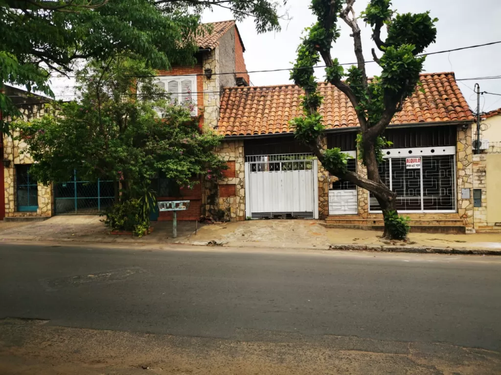 VENDO 3 PROPIEDADES JUNTAS EN BARRIO JARA — foto 2