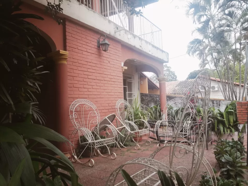 VENDO CASA DE DOS PISOS BARRIO VISTA ALEGRE — foto 2