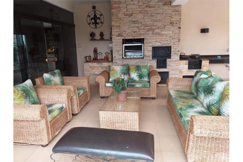 VENDO IMPONENTE CASA EN PARANA COUNTRY CLUB — foto 2