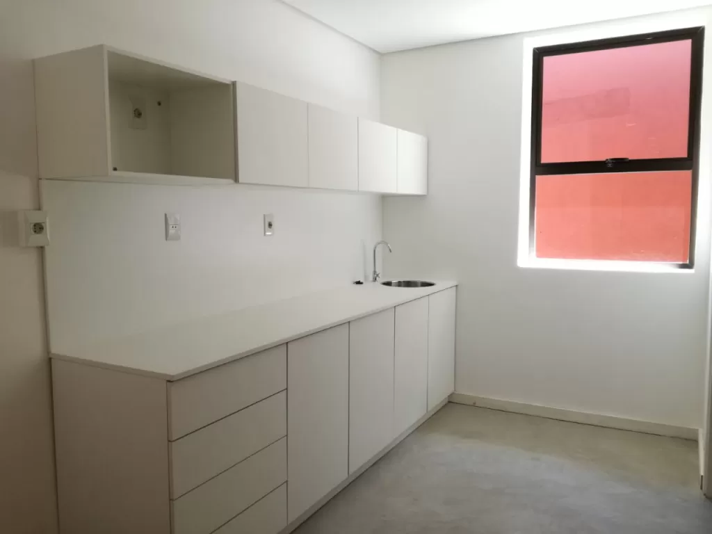 Alquilo Oficina corporativa de 150 mt2 en planta alta — foto 3