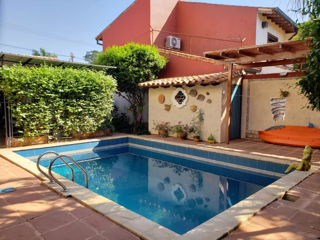 VENDO HERMOSA CASA EN ESQUINA - MBURUCUYA — foto 2
