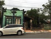 VENDO TERRENO CON CASA- EXCELENTE UBICACION EN EL CENTRO DE YPACARAI