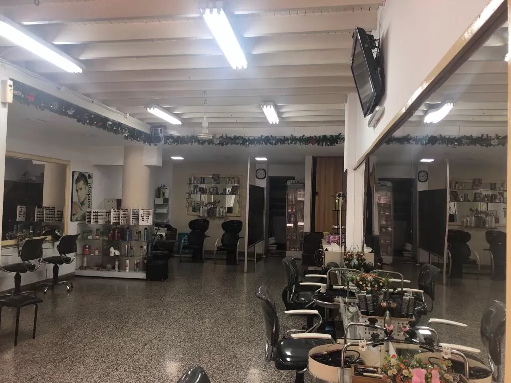 Vendo salón de belleza — foto 2