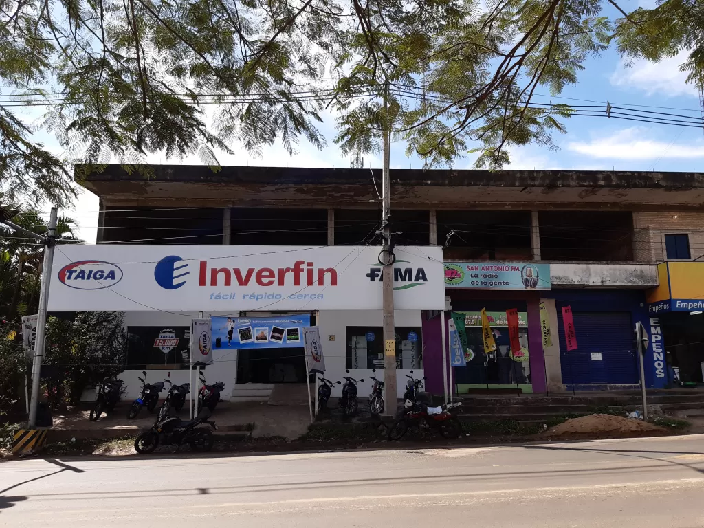 ATENCION INVERSIONISTAS: VENDO EN CENTRO DE SAN ANTONIO, EDIFICIO DE 2 PLANTAS EN ESQUINA. — foto 3