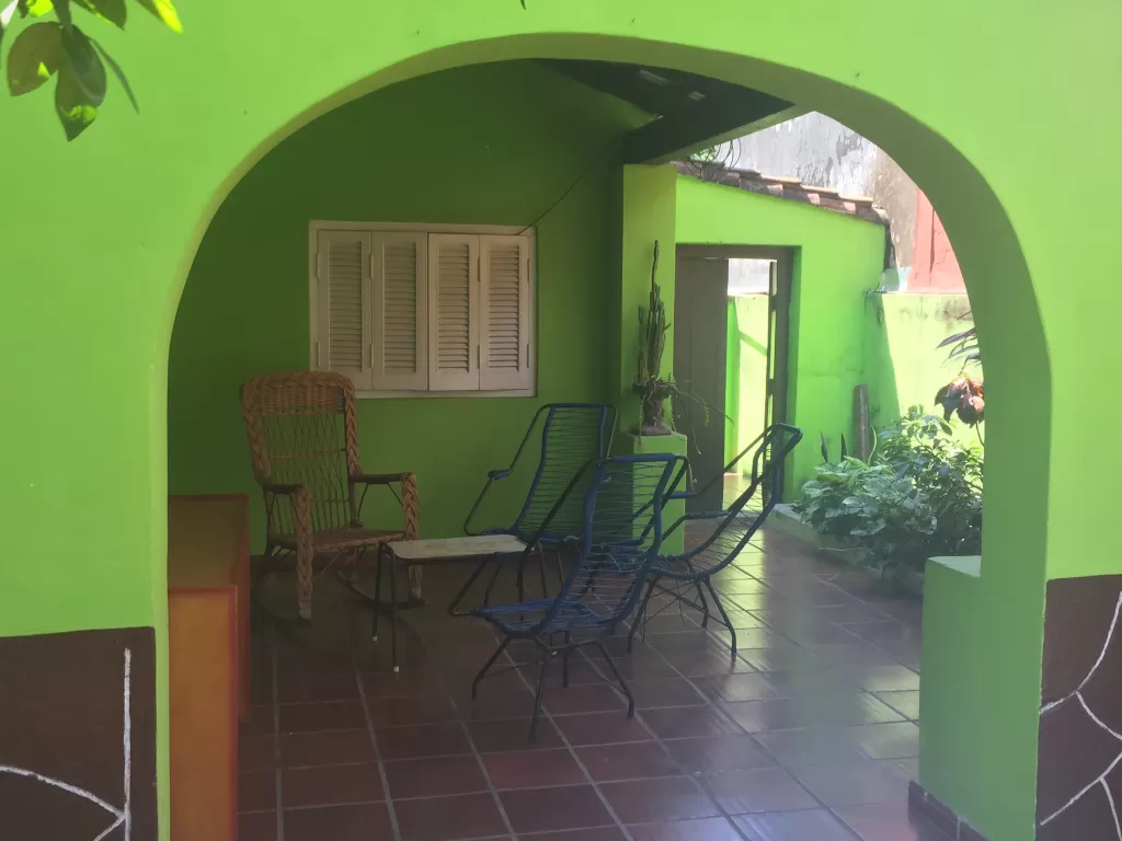 VENDO CASA BARRIO SAJONIA. A cuadras de la costanera y facultad de medicina — foto 2