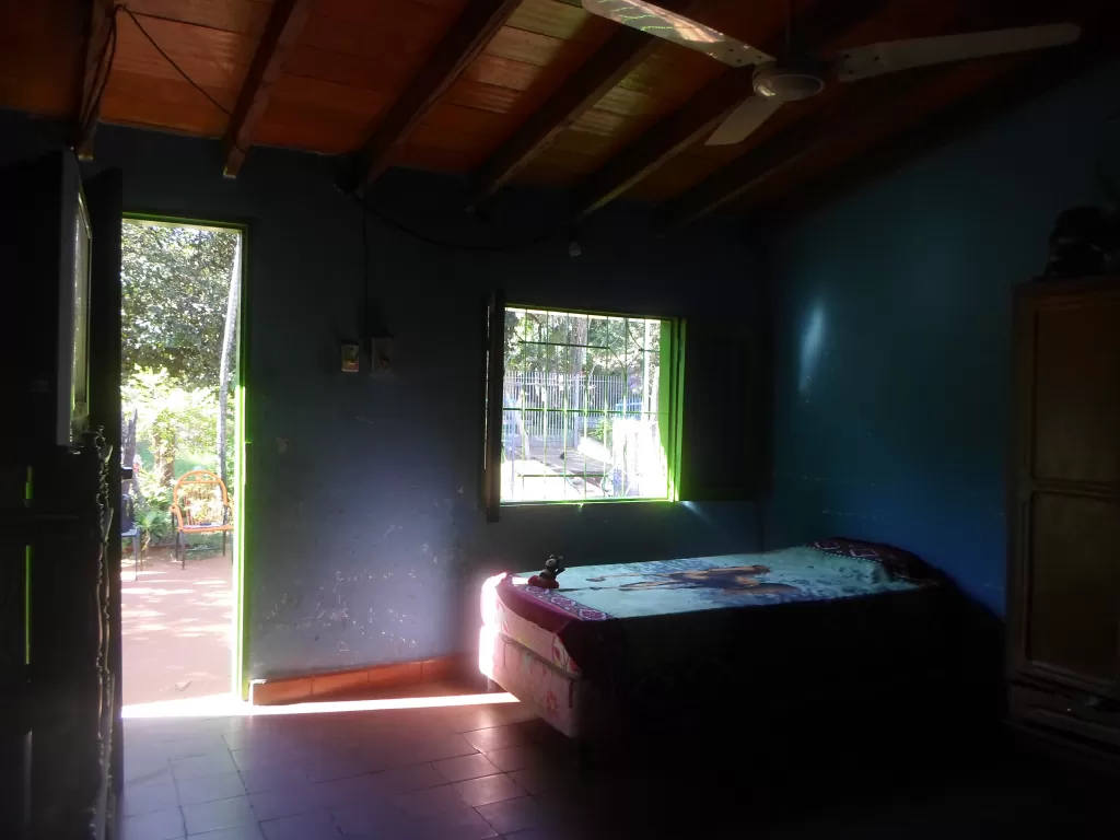 Vendo Terreno con casa en Aregua! a media cuadra de asfalto.. — foto 2