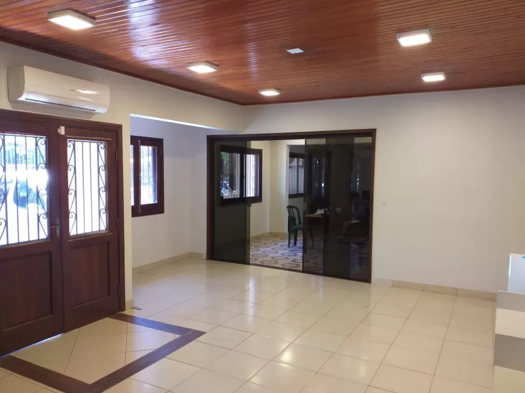 Vendo Salones Para Oficinas — foto 3
