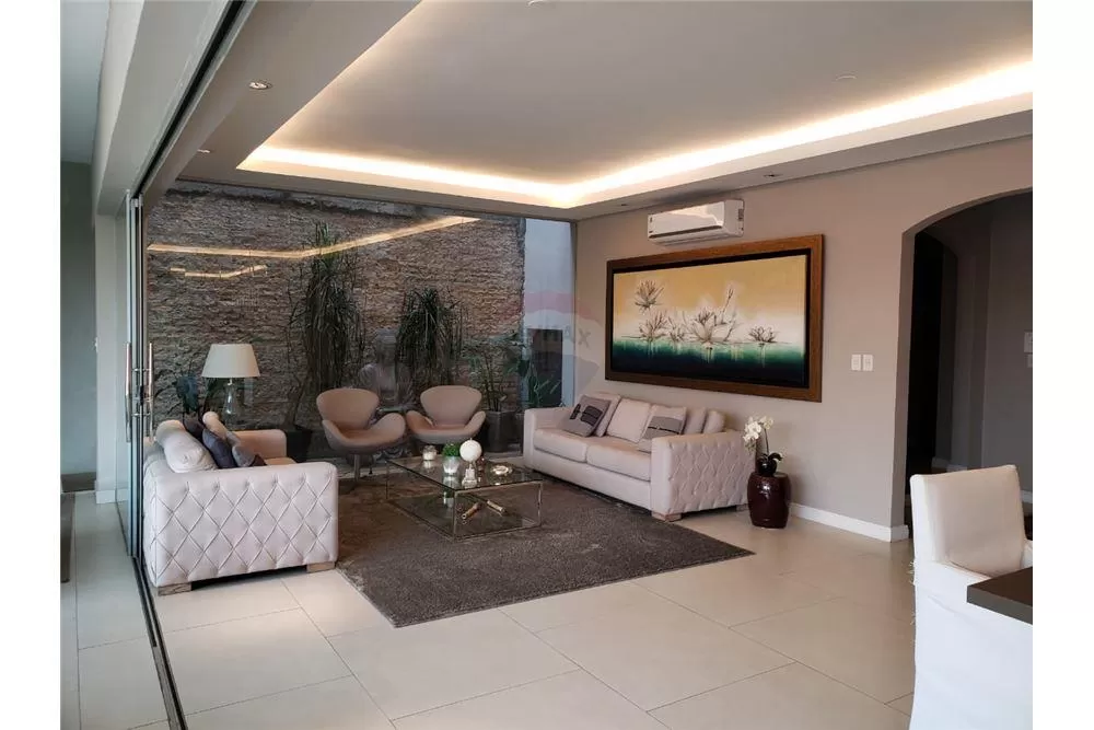 Residencia Moderna en Carmelitas 600,000 USD — foto 3