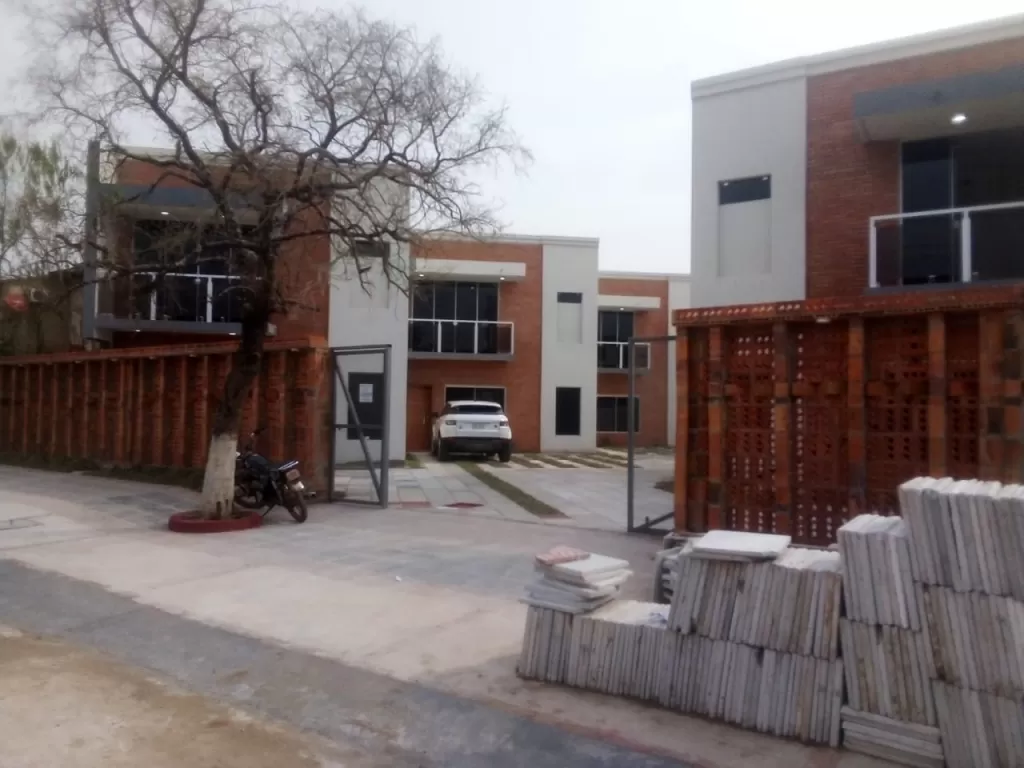 VENDO CONDOMINIO CON 5 DUPLEX — foto 3