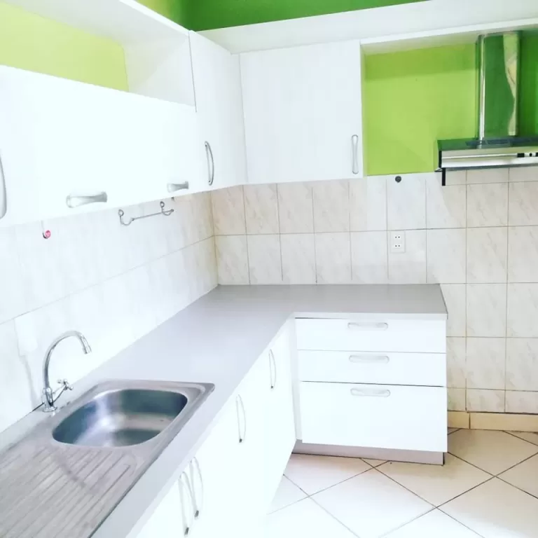 ALQUILO DUPLEX EN LOMA PYTA ZONA UMAX — foto 3