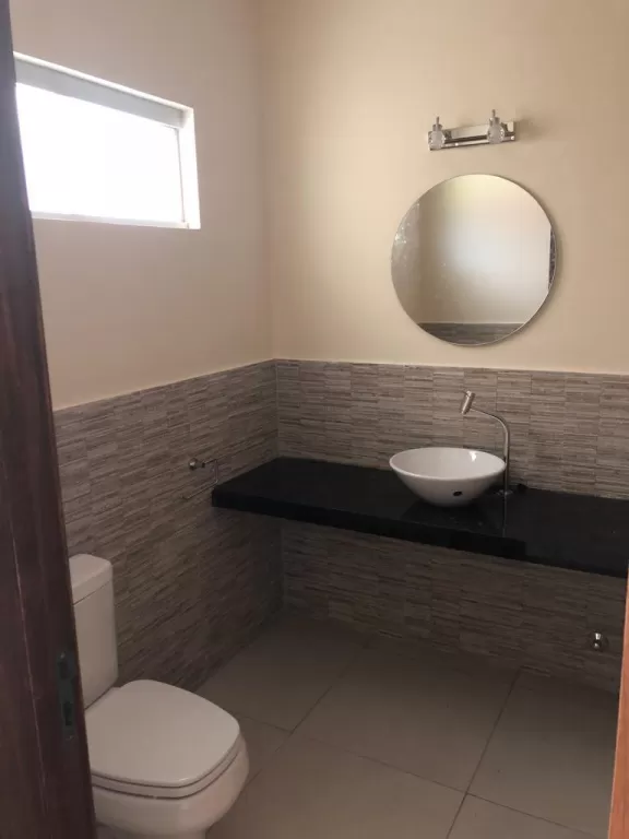 VENDO HERMOSO DÚPLEX EN LAMBARÉ. F3180. — foto 2