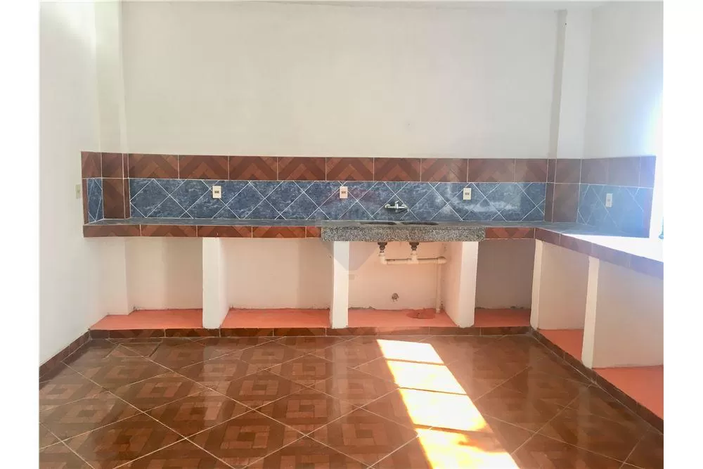 Alquile duplex económico zona Cit Luque! 2,500,000 ₲ — foto 3