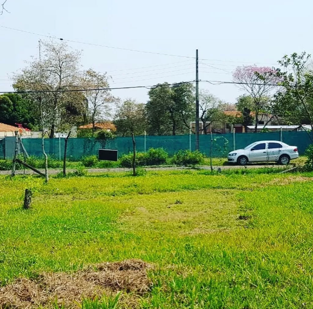 VENDO TERRENO EN LAMBARE. ZONA YACHT Y GOLF CLUB — foto 2