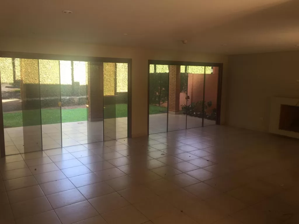 Alquilo Hermosa Casa en Condominio Cerrado – Barrio Mcal Estigarribia — foto 2