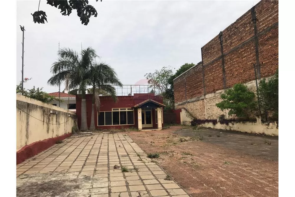 Vendo Importante Propiedad Comercial 1,300,000 USD — foto 2