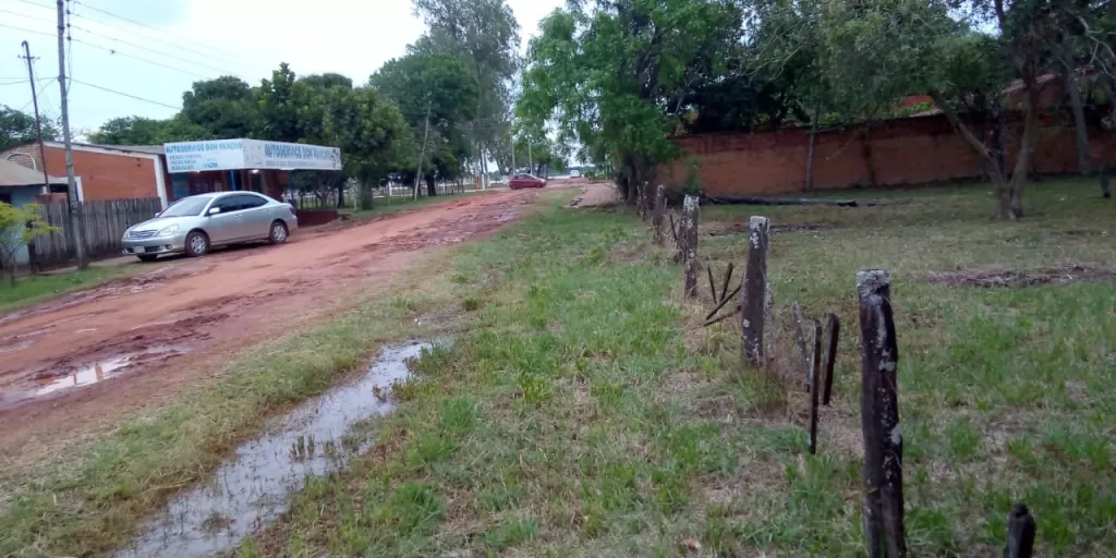 Vendo terreno con casa — foto 3