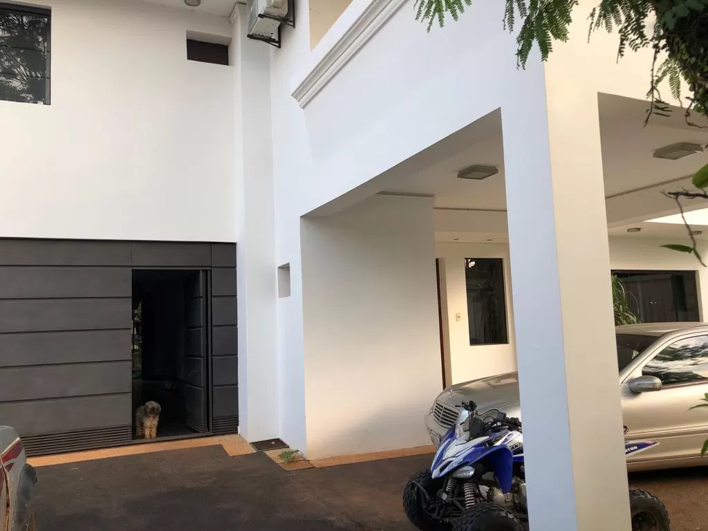 VENDO RESIDENCIA EN CORONEL OVIEDO!!! — foto 2
