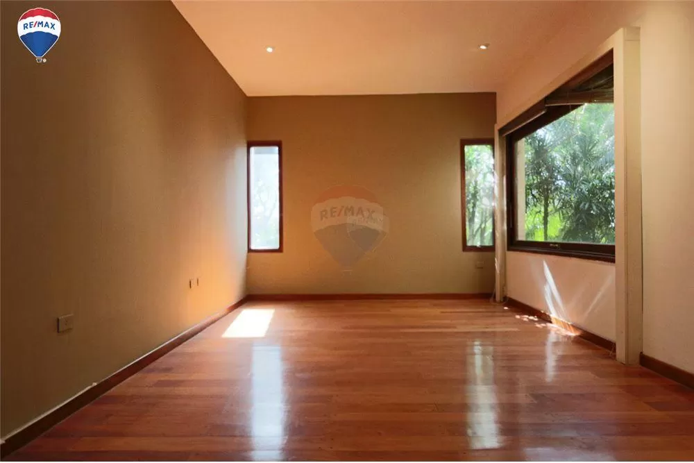 Exclusiva Residencia a la venta en Botanica 3 — foto 2