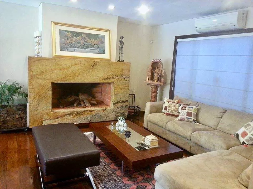 A PASOS DEL SHOP DEL SOL: BELLÍSIMA RESIDENCIA, 4 SUITES, GRAN PARQUE - 2.500 USD. — foto 2