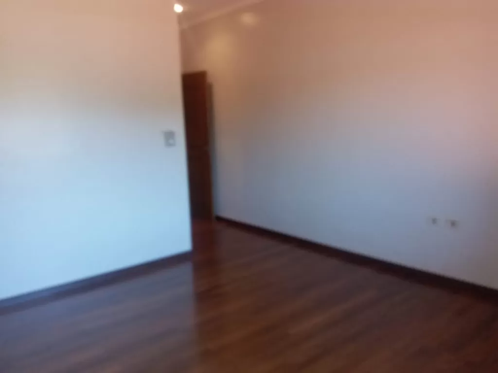 MBURUCUYÁ: ELEGANTÍSIMA RESIDENCIA EN ALQUILER, 3 SUITES, JARDÍN, PISCINA, 2.500 USD + IVA — foto 3