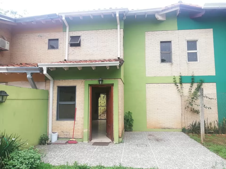 Alquilo duplex en loma pyta zona umax, shopping el portal — foto 2