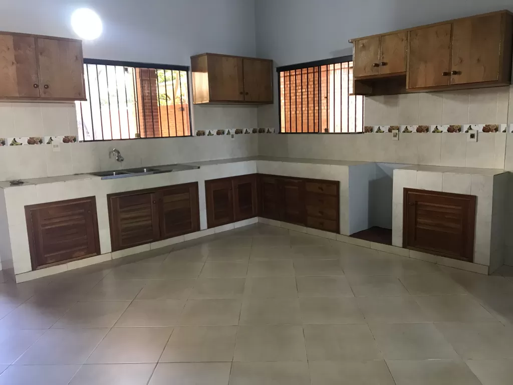 VENDO CASA LOMA PYTA — foto 3