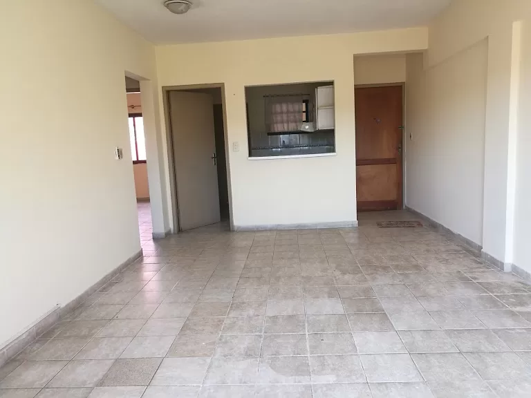 ALQUILO DEPARTAMENTO DE 2 DORMITORIOS EN EL CENTRO DE ASUNCIÓN CERCA DEL MALL CON COCHERA — foto 2