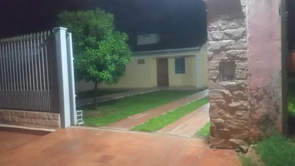 VENDO HERMOSA CASA AMOBLADA EN LUQUE ZONA 3 DE MAYO!!!! — foto 2