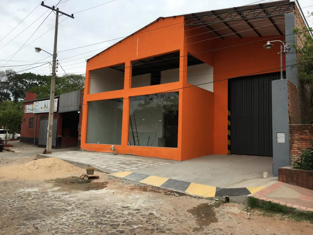 Hermoso tinglado nuevo en Lambare — foto 3