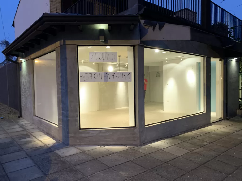 Alquilo hermoso salón en zona Mburucuya — foto 3