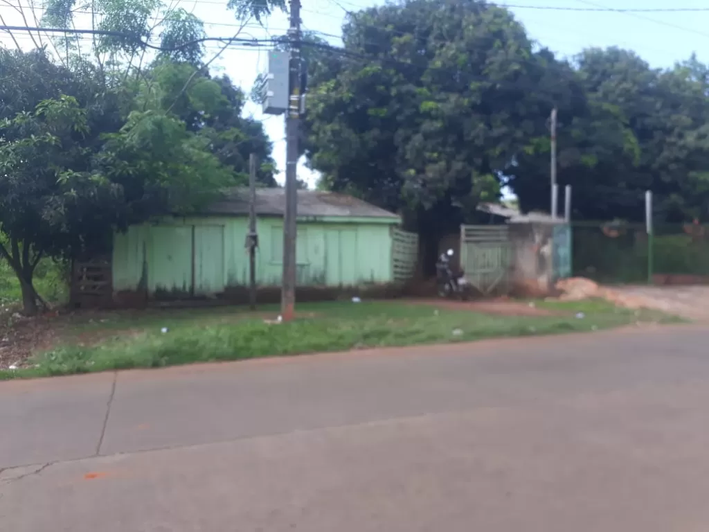 VENDO TERRENO EN C.D.E. BARRIO SAN ROQUE A 3 CUADRAS DEL MERCADO DE ABASTO — foto 3