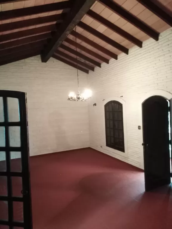Hermosa Casa en Barrio Obrero, a dos cuadras de Avda Felix Bogado 384 mts2 — foto 3