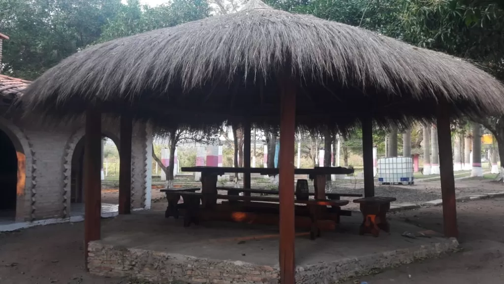 MBATOVÍ, PARAGUARÍ: 4,3 HAS, MARAVILLOSA CASA DE CAMPO, EL SUEÑO FAMILIAR A SU ALCANCE!! — foto 2