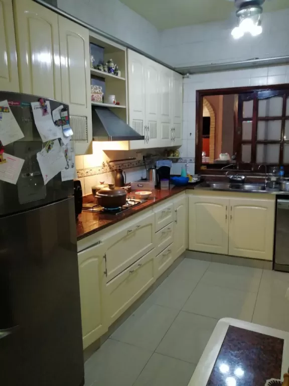 FDO. DE LA MORA (ZNORTE): HERMOSA RESIDENCIA, 3 DORMITORIOS, JARDÍN, PISCINA, 300.000 USD — foto 3