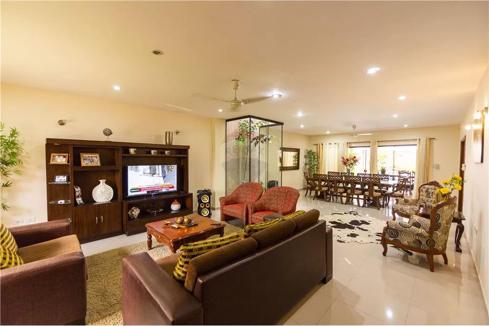 Se Vende casa a 3 cuadras de General Santos — foto 2